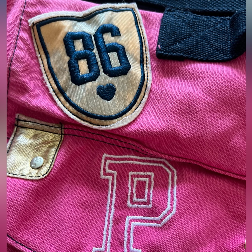 Vintage retired Victoria Secret Pink University lighting duffle bag